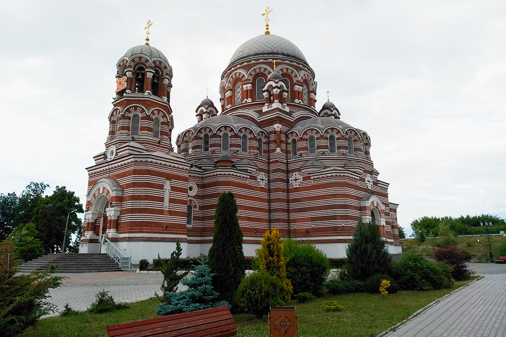 Церковь Троицы Живоначальной — на мой взгляд, самый красивый храм в Коломне