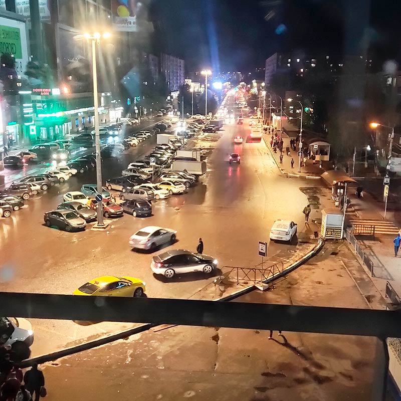 Это вид на Лобню с перехода от электрички