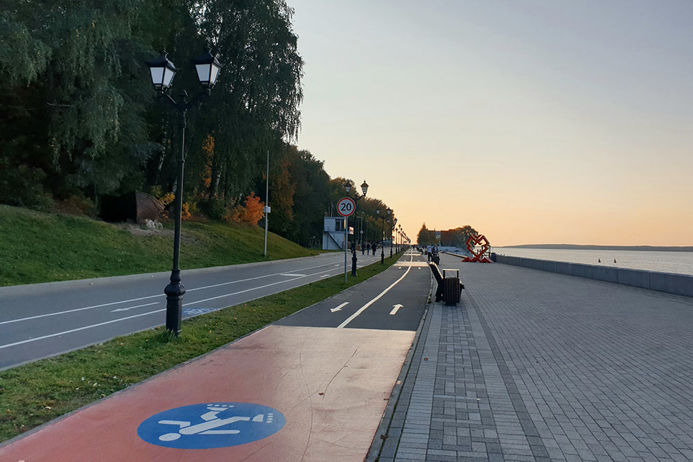 На Московской набережной есть отдельные дорожки для роллеров