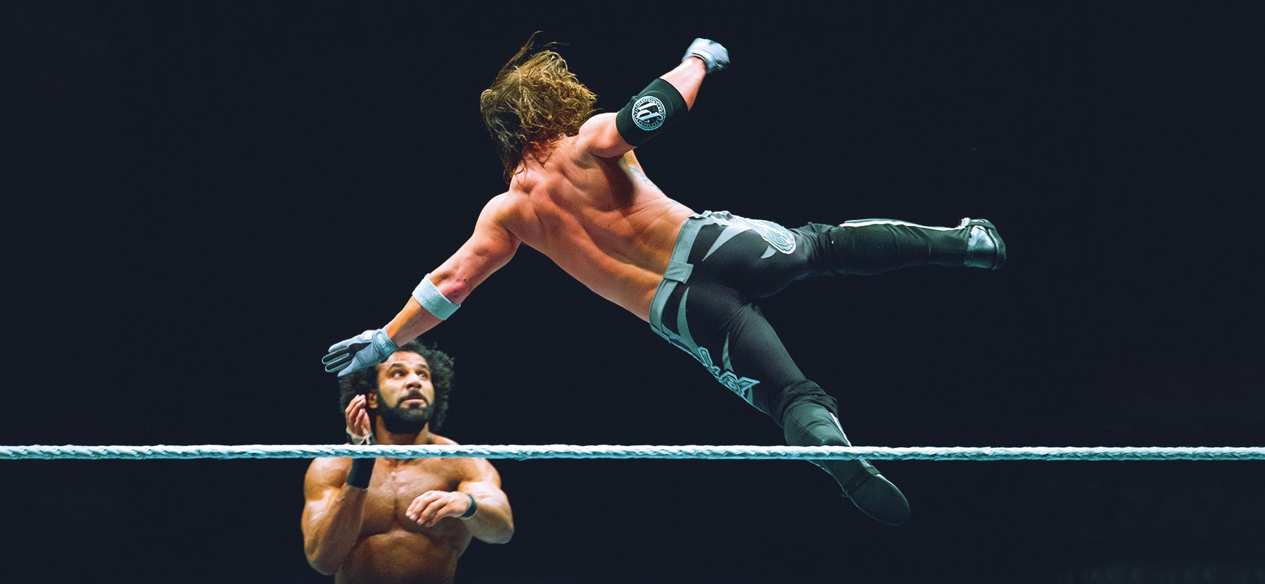 Пачка инвестновостей: Roper уходит в ИТ, электрокары уезжают, WWE меняет руководителя