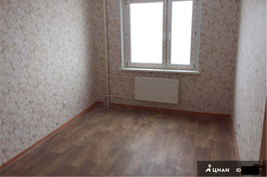 По фотографиям пустых комнат сложно оценить габариты квартиры