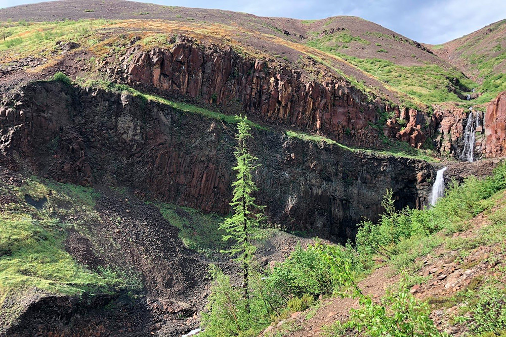 Водопад на Красных Камнях