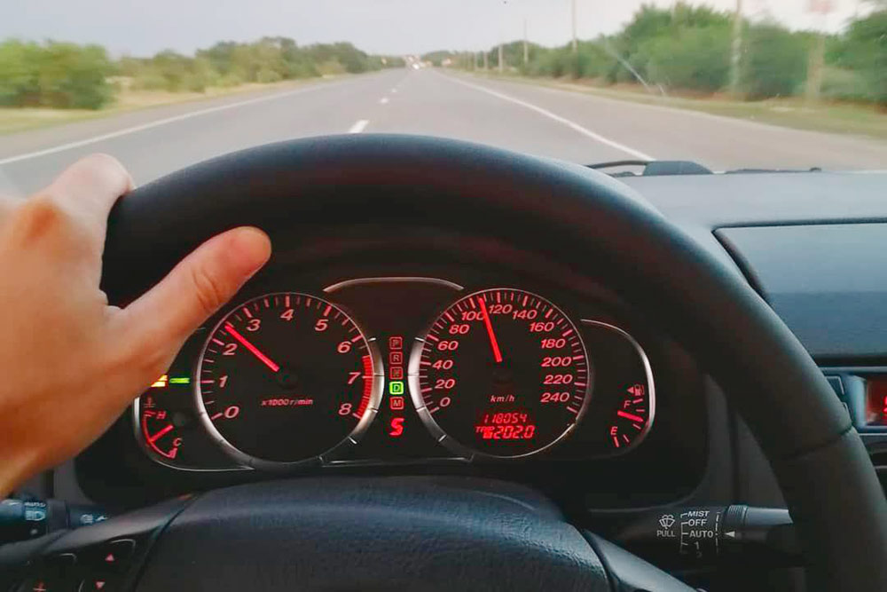 Перешитый руль — это +100 к комфорту в салоне