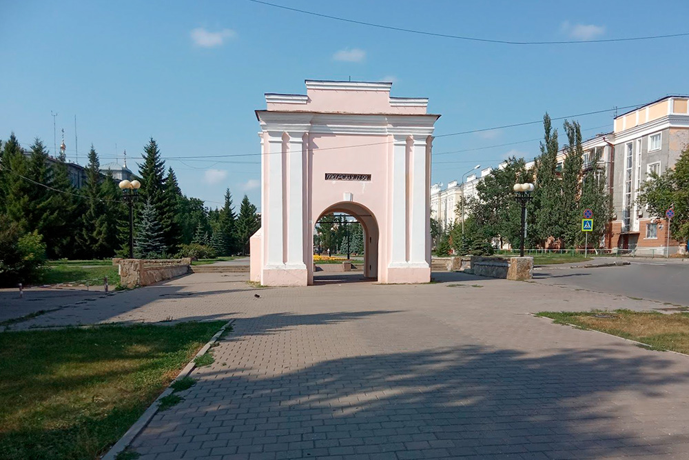 У Тарских ворот сходились три дороги: в Тобольск, Тару и в Барабинскую степь