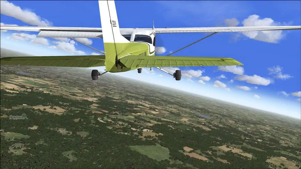 В Microsoft Flight Simulator есть курс, аналогичный обычному курсу пилотов